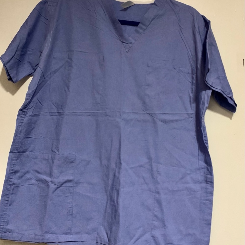 Medline scrub top